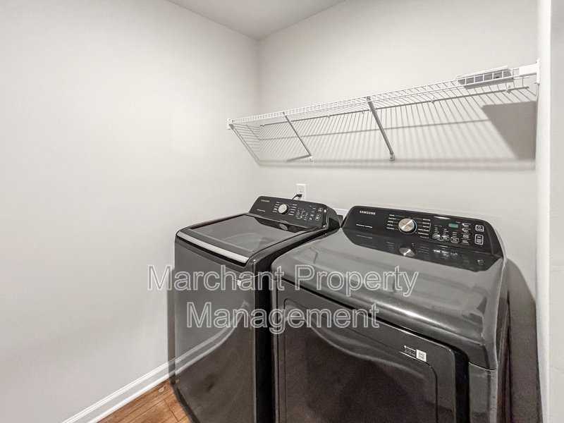 324 E. Compass Way property image