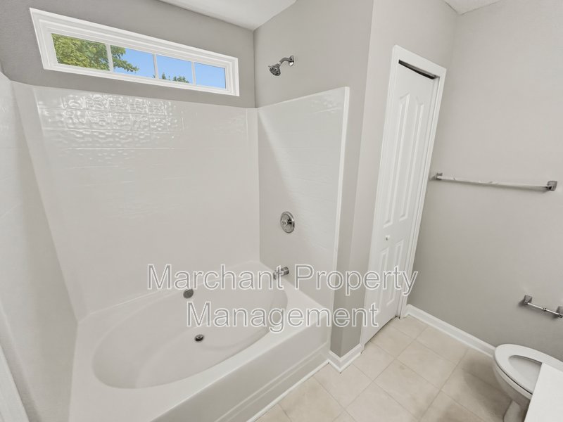 3 BR, 2 BA in Greer property image