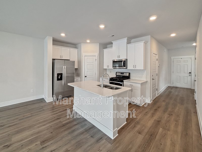 964 Yarn Way property image