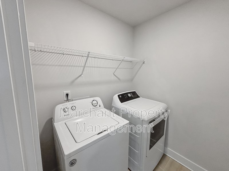 964 Yarn Way property image