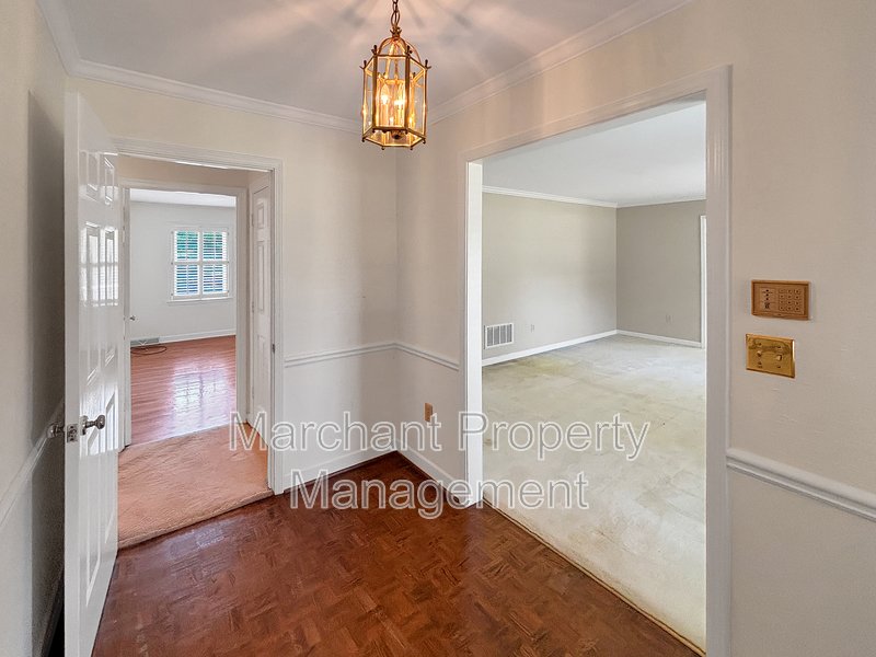 512 Devenger Road property image