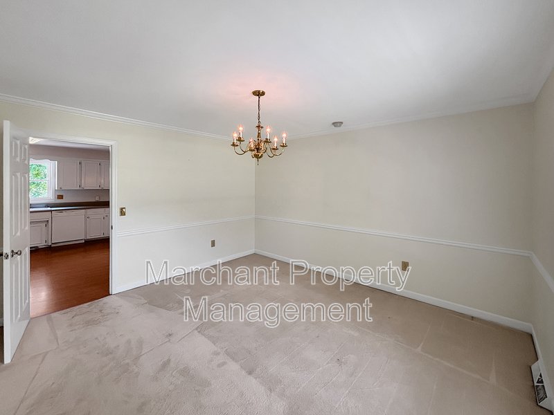 512 Devenger Road property image