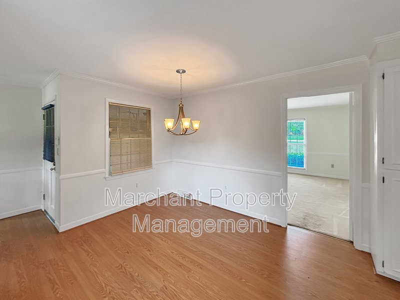 512 Devenger Road property image
