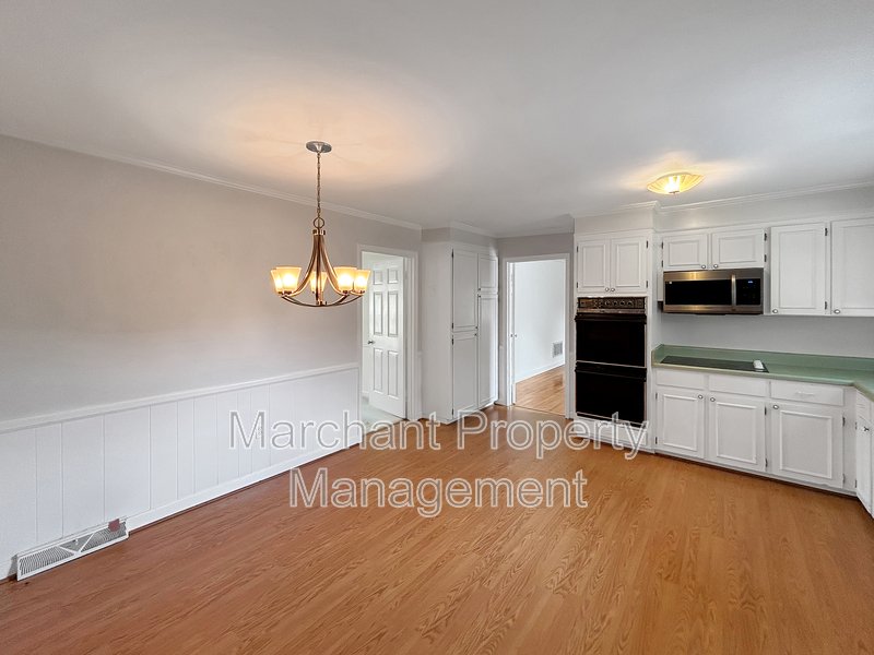512 Devenger Road property image