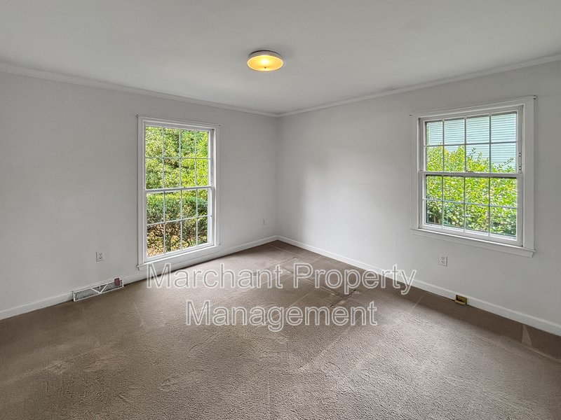 512 Devenger Road property image