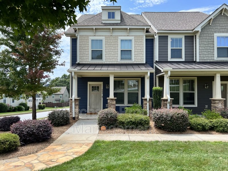 3BR, 2.5BA Townhouse in Greer property image