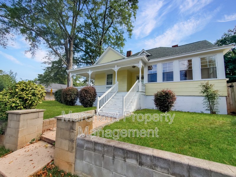 Just minutes from Downtown Greenville property image
