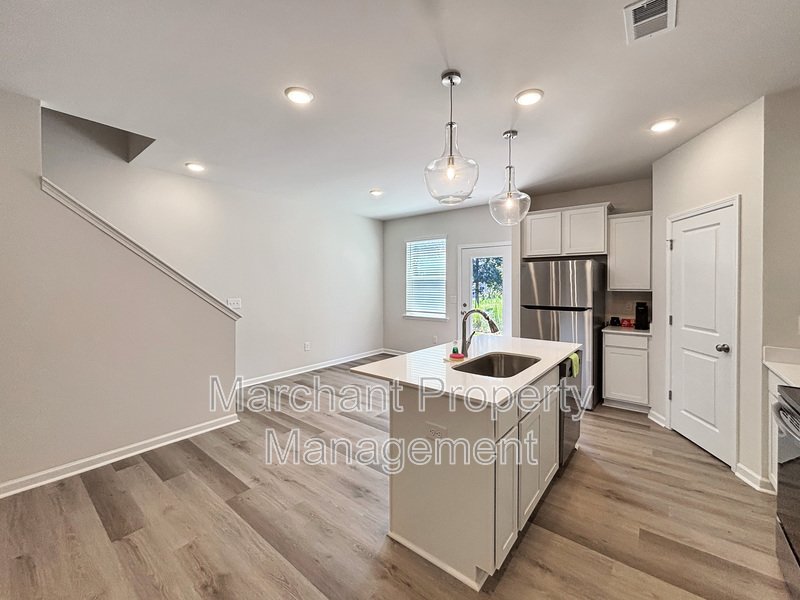 119 Stoneview Way property image