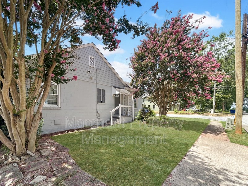 667 Ravenel Street property image