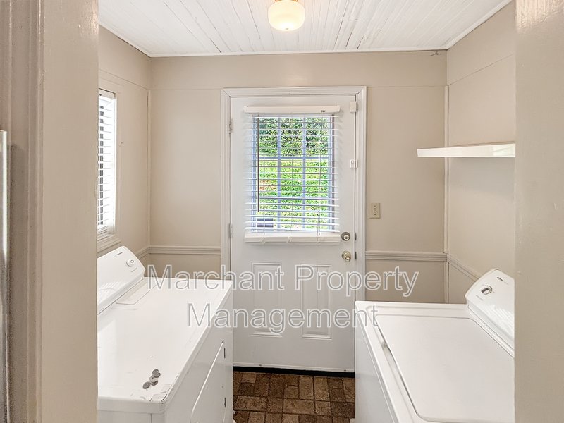 210 Ashley Avenue property image