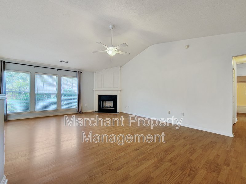 3BR, 2BA in Riverside School District property image