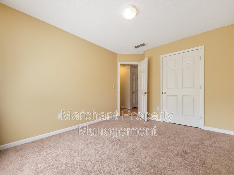 3BR, 2BA in Riverside School District property image