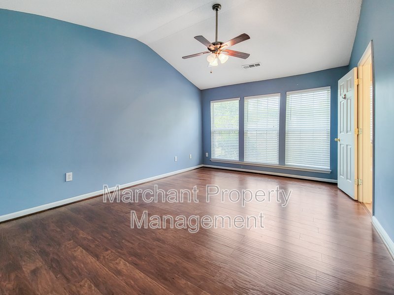 3BR, 2BA in Riverside School District property image
