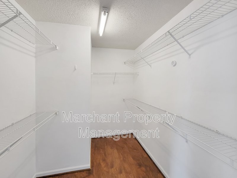 3BR, 2BA in Riverside School District property image