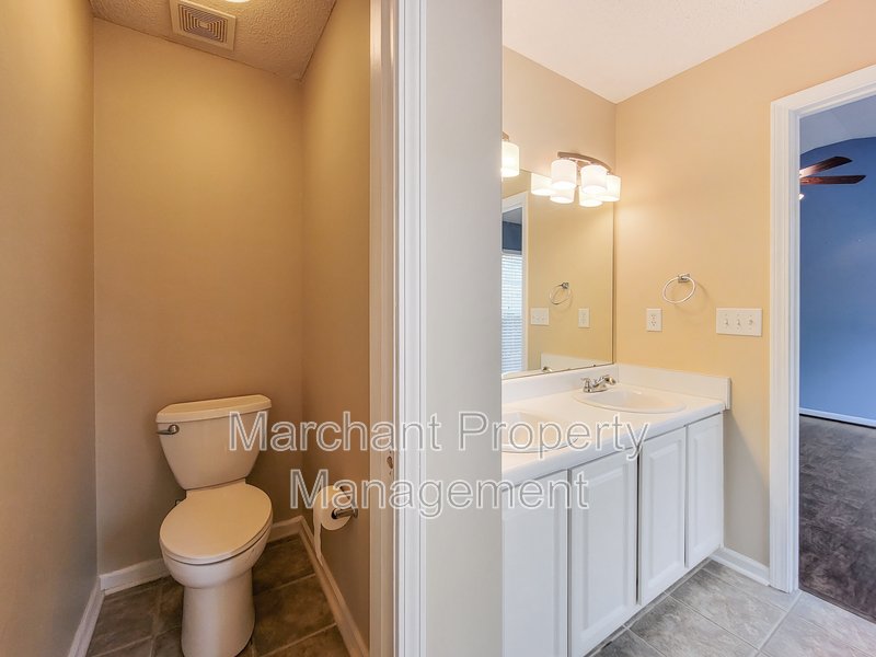 3BR, 2BA in Riverside School District property image