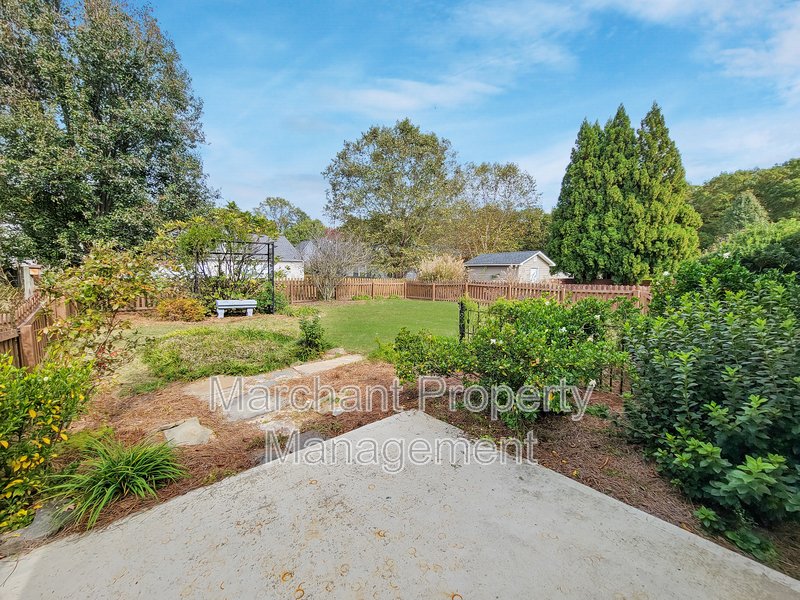 3BR, 2BA in Riverside School District property image