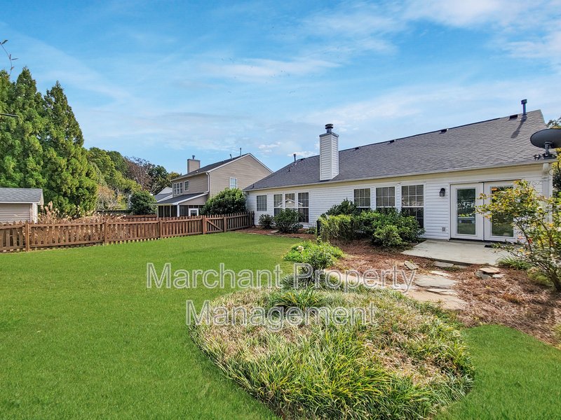 3BR, 2BA in Riverside School District property image