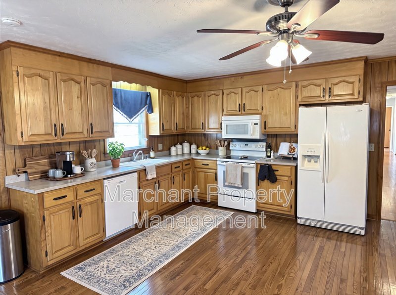 16 Farmington Trail property image