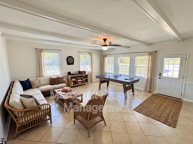 16 Farmington Trail property image