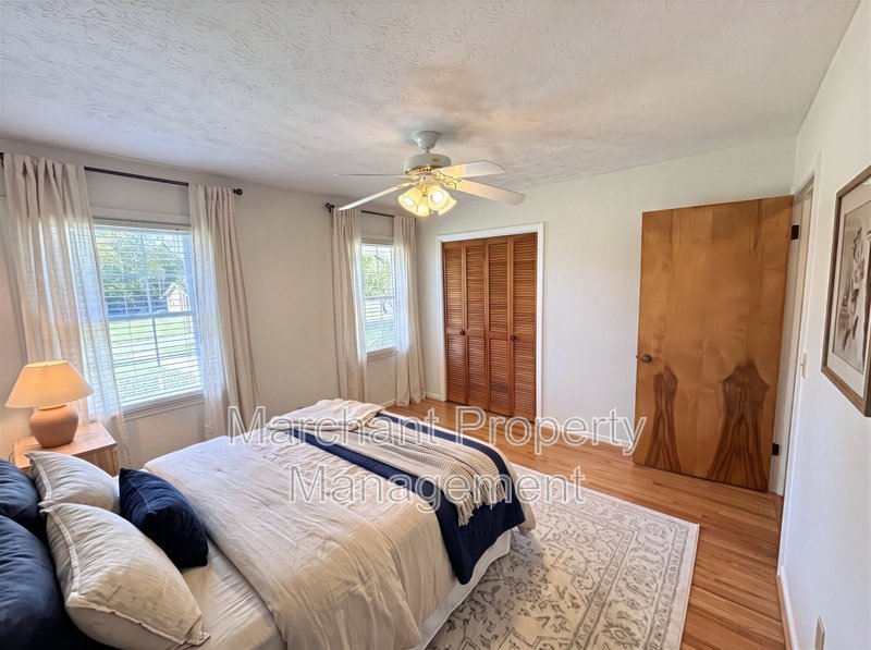 16 Farmington Trail property image