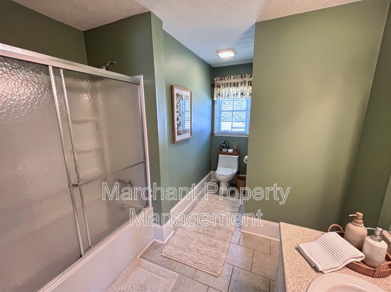 16 Farmington Trail property image