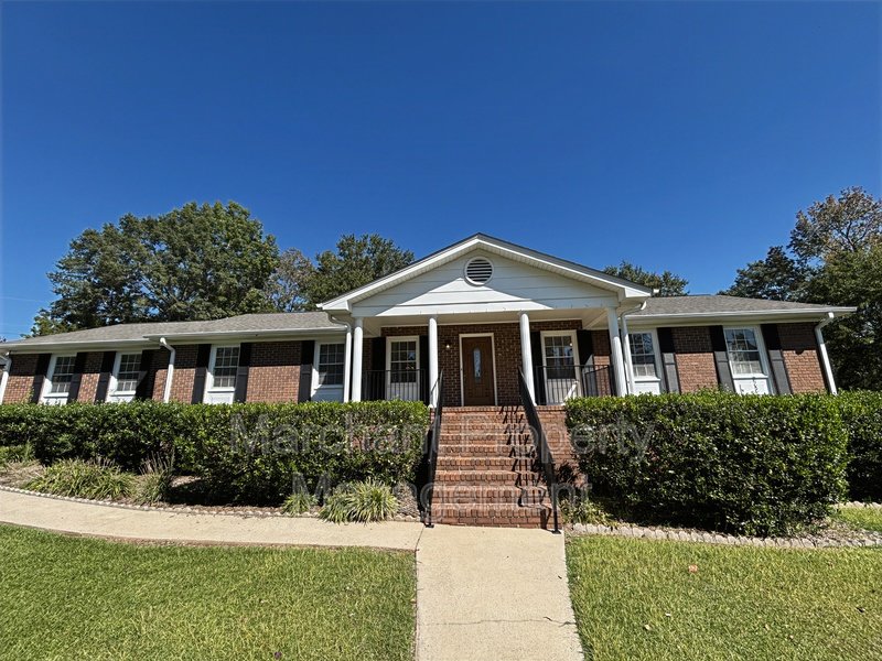 16 Farmington Trail property image