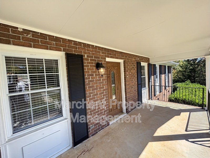 16 Farmington Trail property image