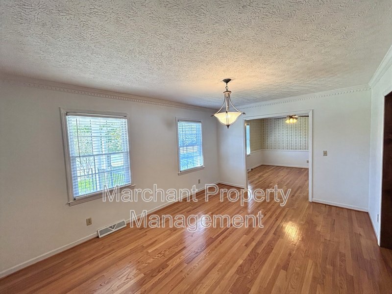 16 Farmington Trail property image