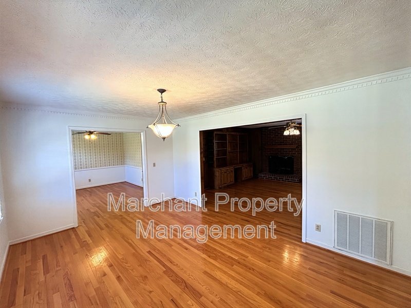 16 Farmington Trail property image