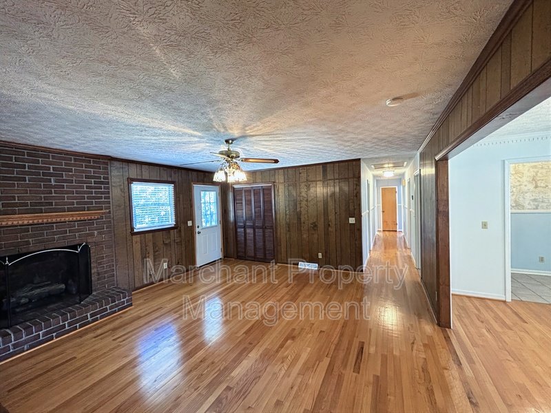16 Farmington Trail property image