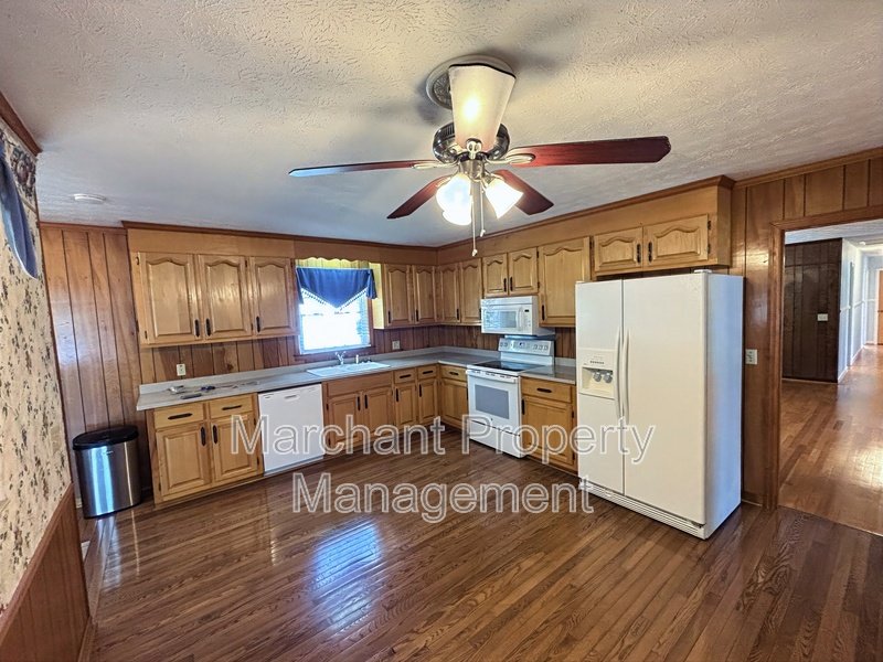 16 Farmington Trail property image