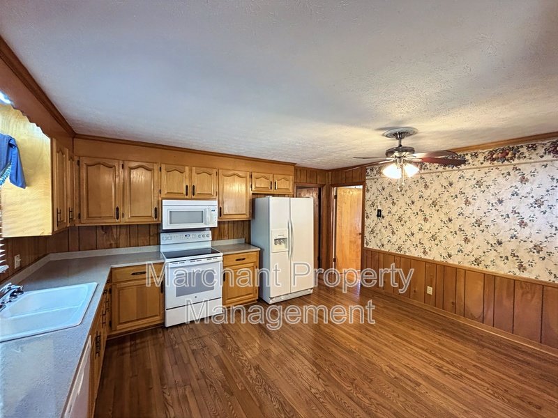 16 Farmington Trail property image