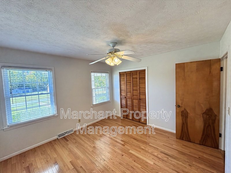 16 Farmington Trail property image