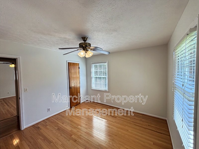16 Farmington Trail property image