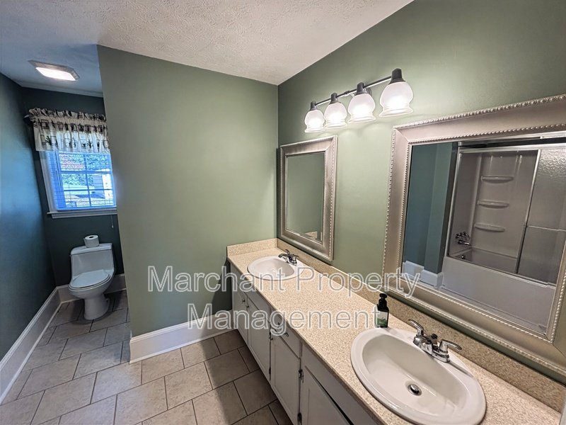 16 Farmington Trail property image