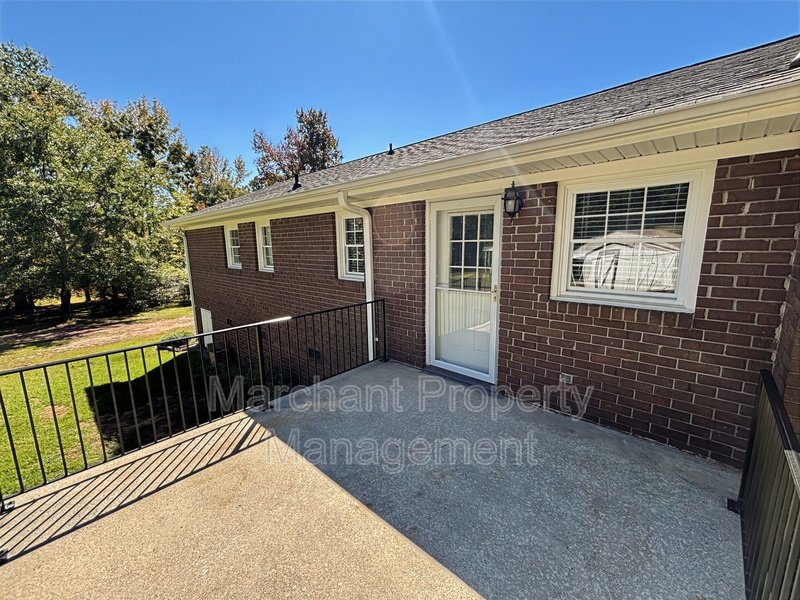 16 Farmington Trail property image