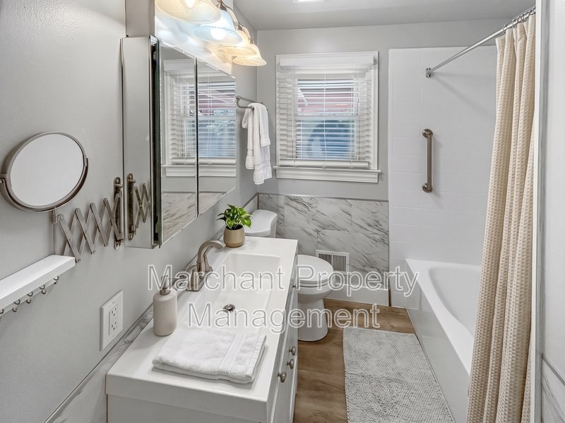 4804 Edwards Road property image