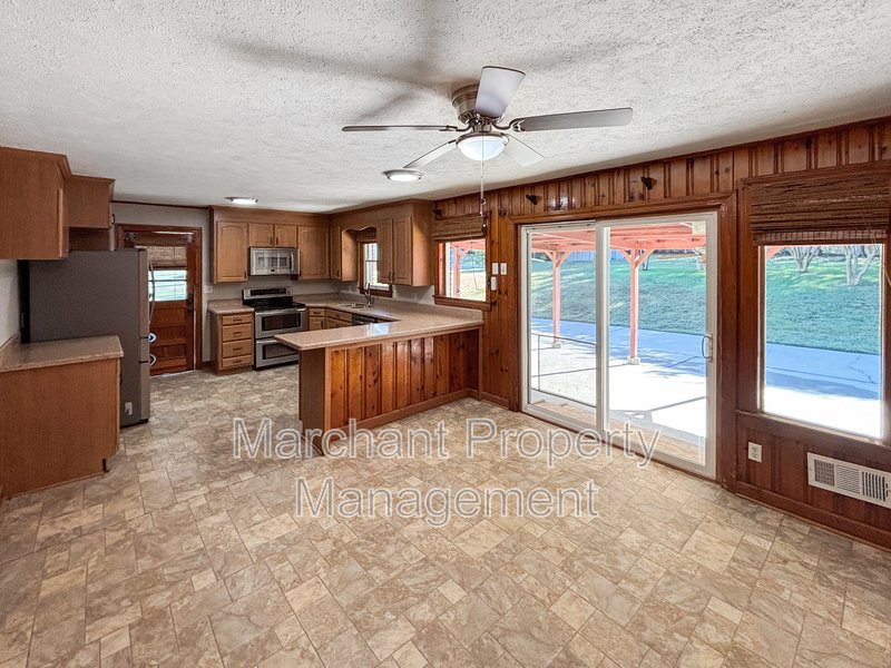 4804 Edwards Road property image