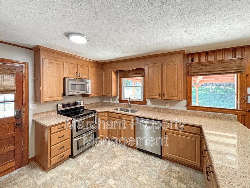 4804 Edwards Road property image