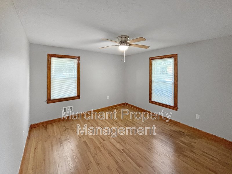 4804 Edwards Road property image