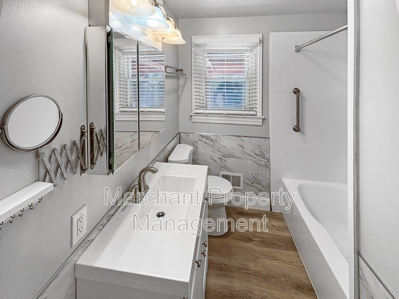 4804 Edwards Road property image