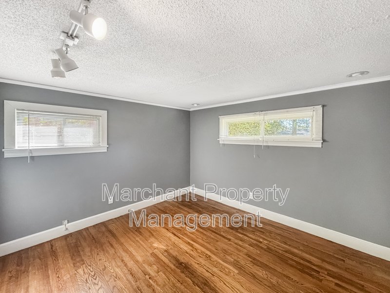 20 Penrose Avenue property image