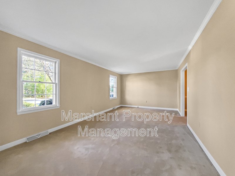 Great 3BR/2BA in Single Family Home! property image