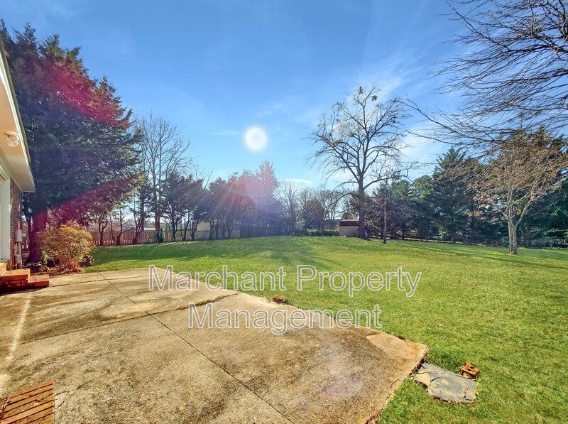 Great 3BR/2BA in Single Family Home! property image