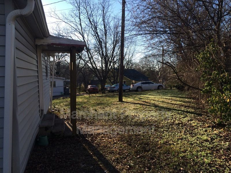 Beautifully remodeled 2 BR house in West Greenville property image