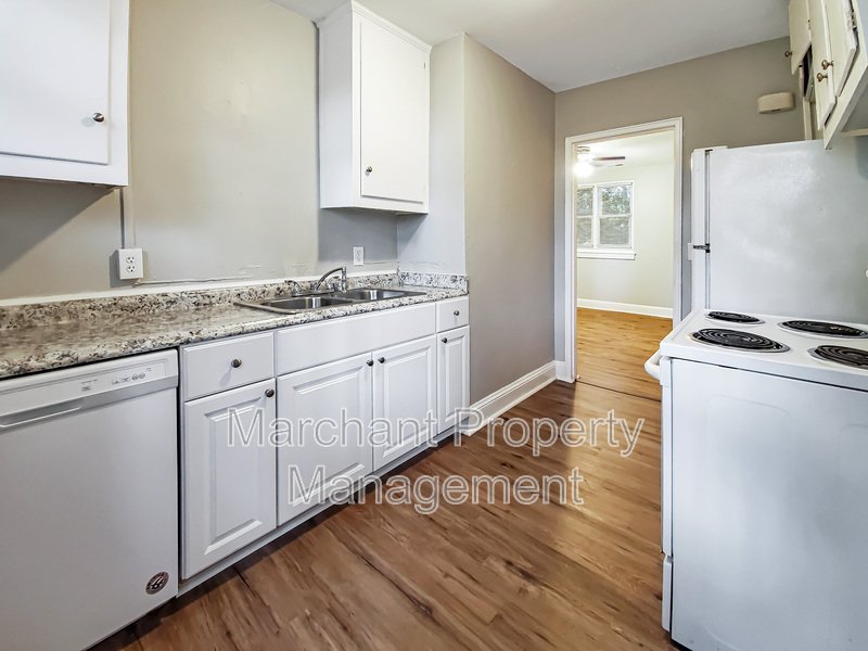 2BR + Office or Nursery, 1BA close to I-85 and Augusta Rd property image