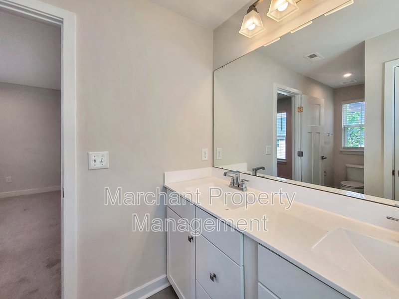 3BR, 2.5BA Townhome in the Simpsonville area property image