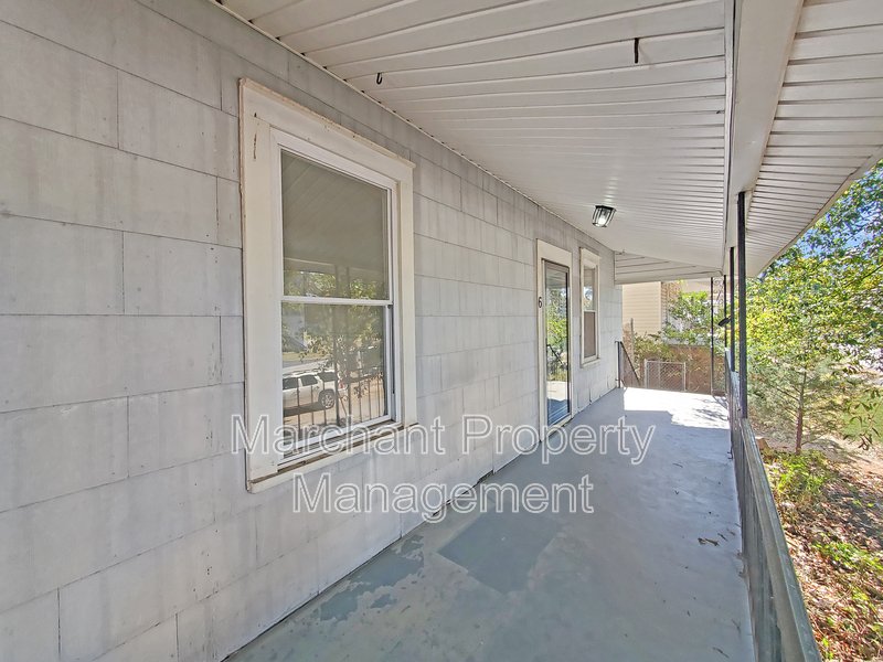 2BR, 1BA in Greenville's Art District property image