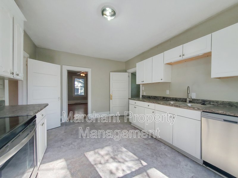 2BR, 1BA in Greenville's Art District property image