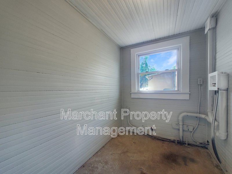 2BR, 1BA in Greenville's Art District property image